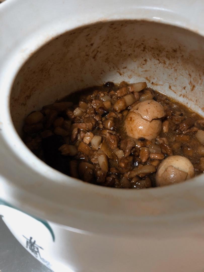 好吃到停不下来的卤肉饭