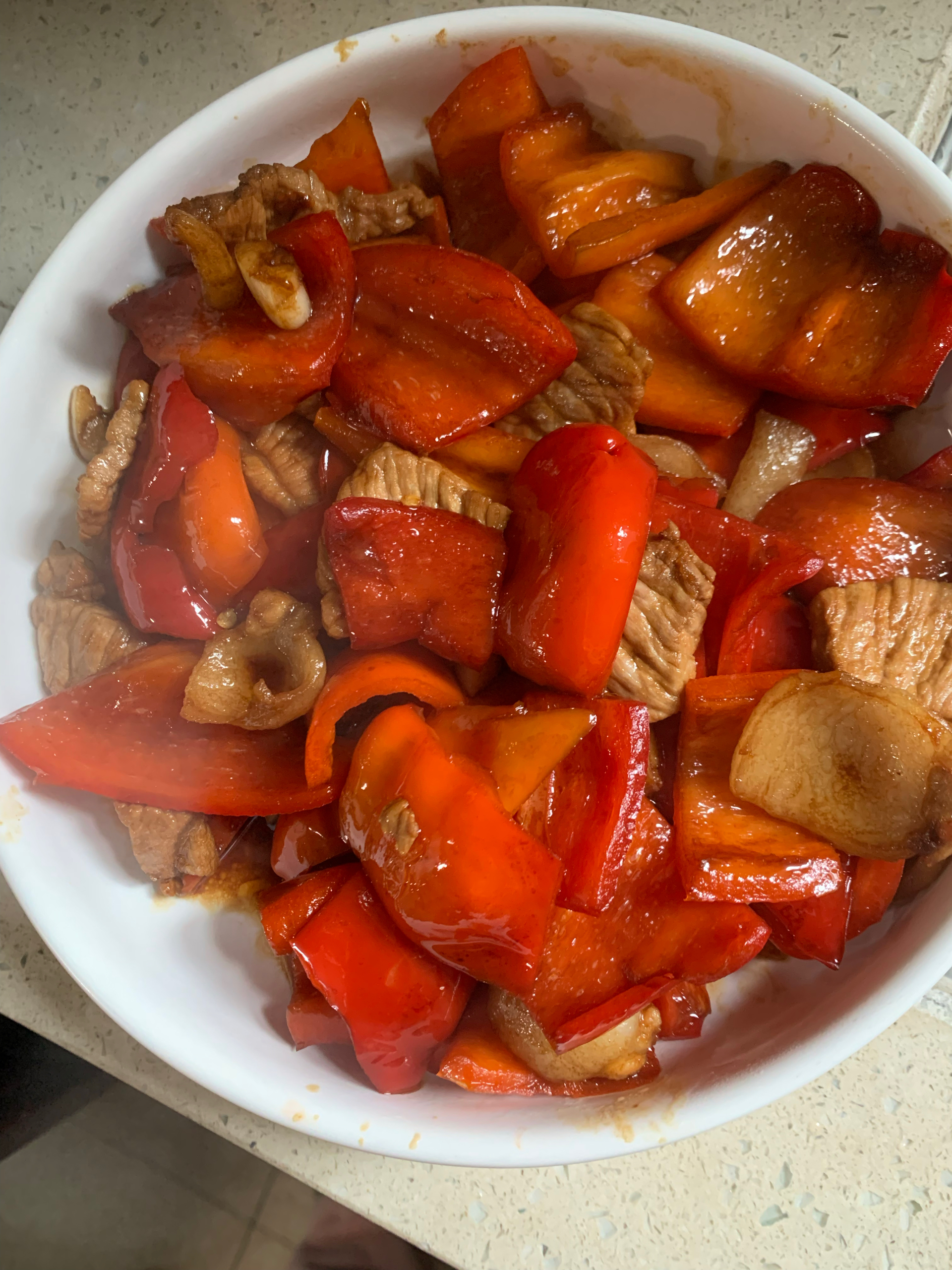 下饭菜：红辣椒炒肉的做法