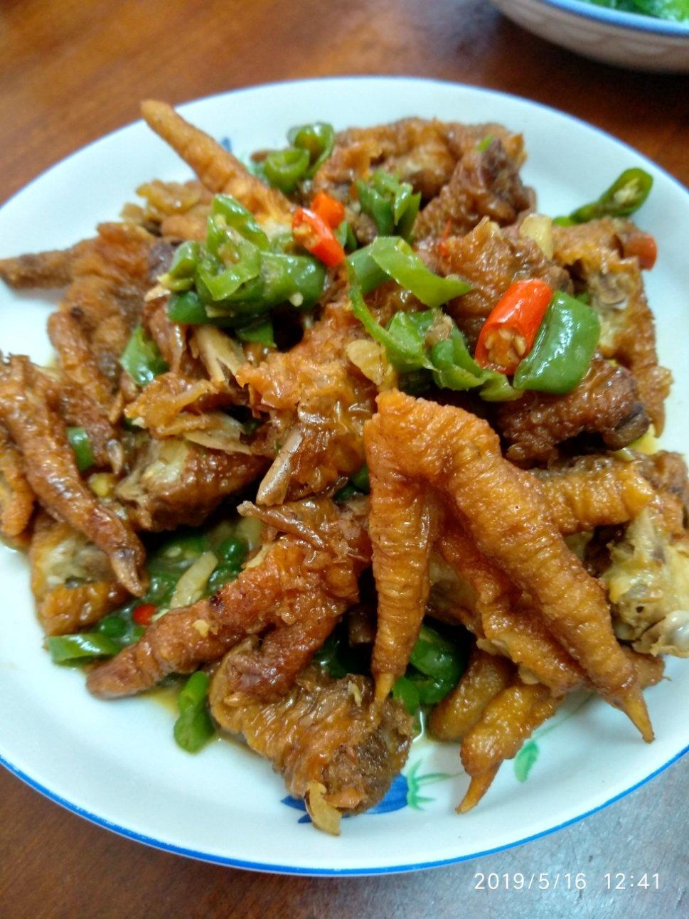麻辣鸡爪