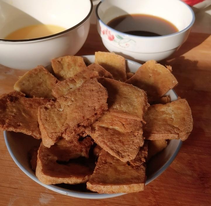 🥬快手素菜:煎焖豆腐的做法 步骤5
