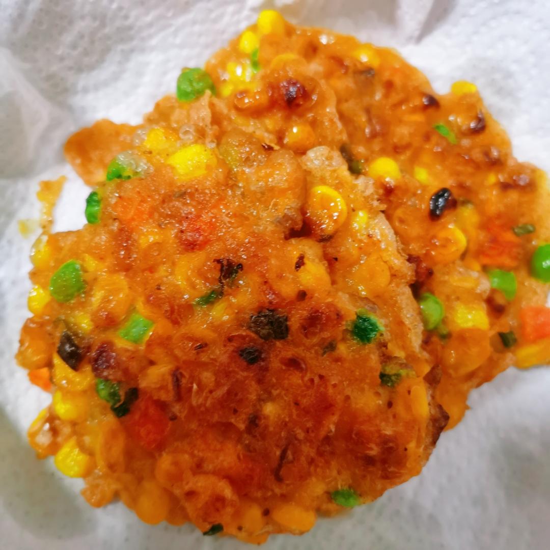 香煎金黄玉米饼的做法