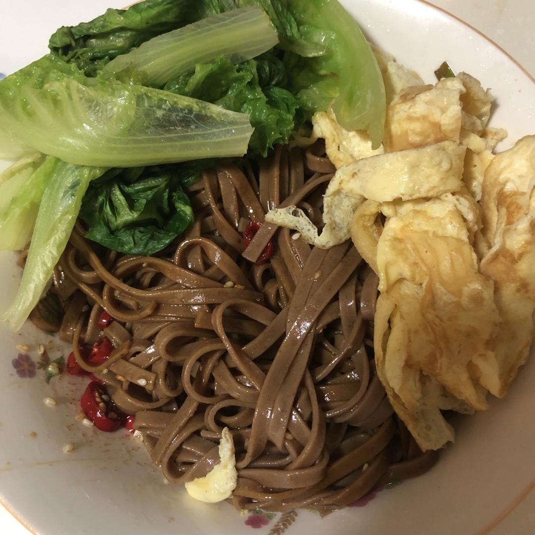 叶子醒了做的快手减脂餐爆好吃的凉拌鸡丝荞麦面