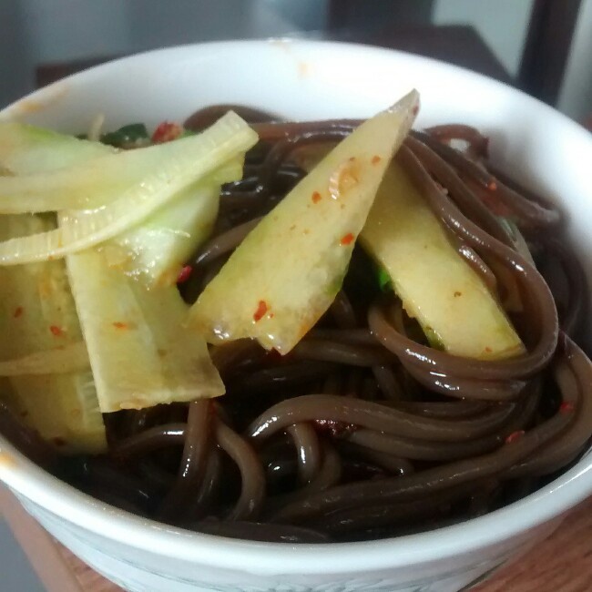 酸辣蕨根粉