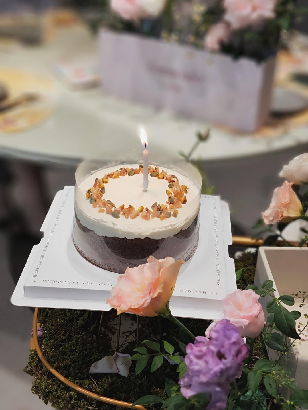 复刻巴黎名店 Rose Bakery 的招牌：英式胡萝卜蛋糕