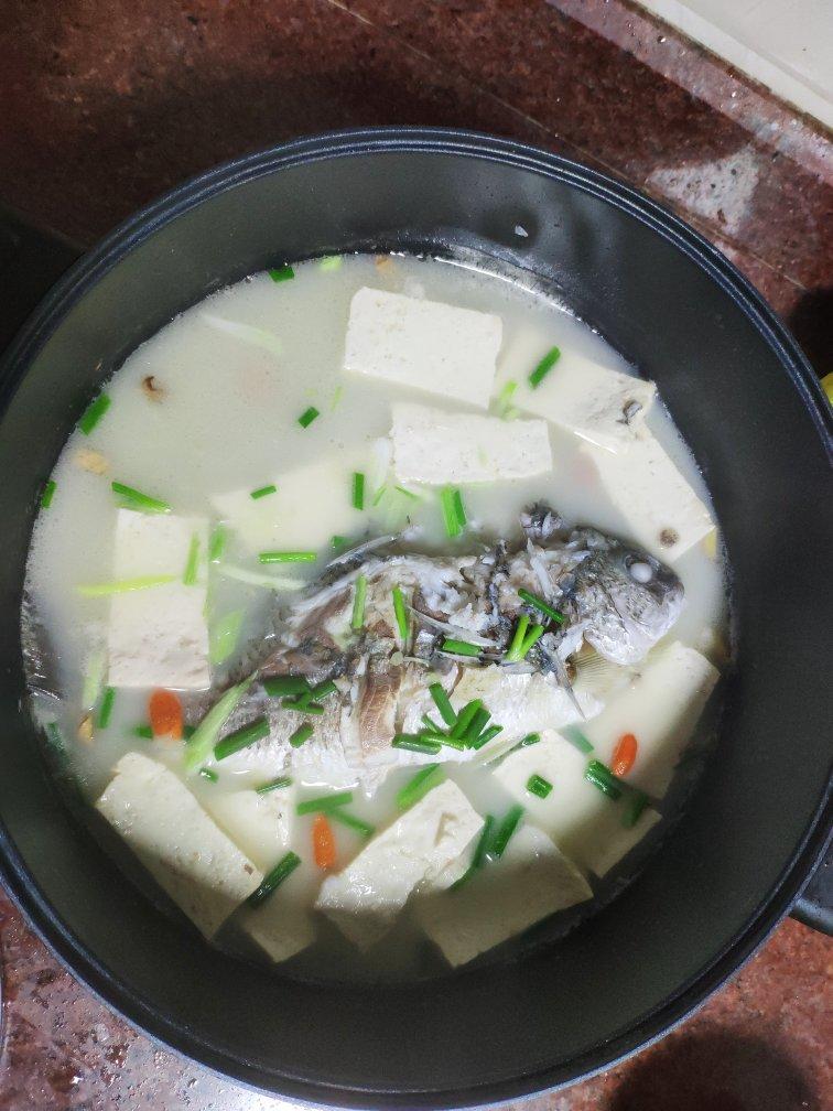 豆腐鲫鱼汤