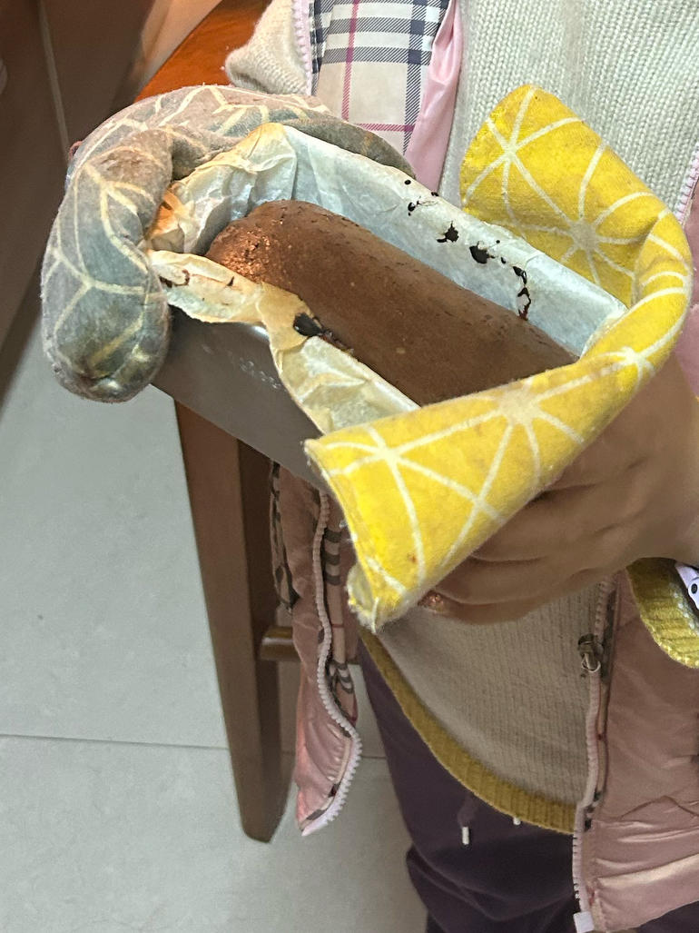 巧克力巴斯克蛋糕