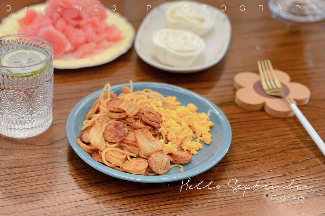 辣白菜五花肉意面