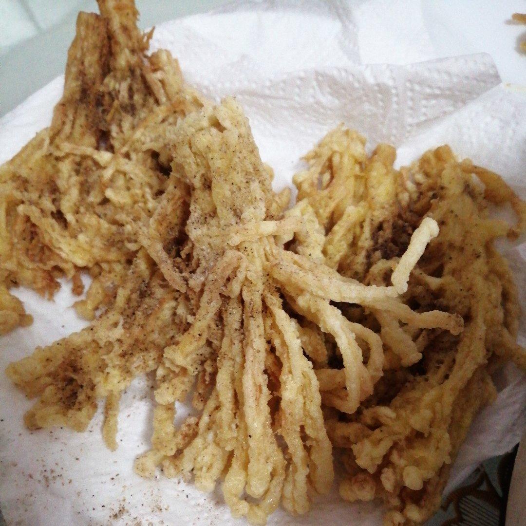 椒盐酥炸金针菇 素玉珊瑚