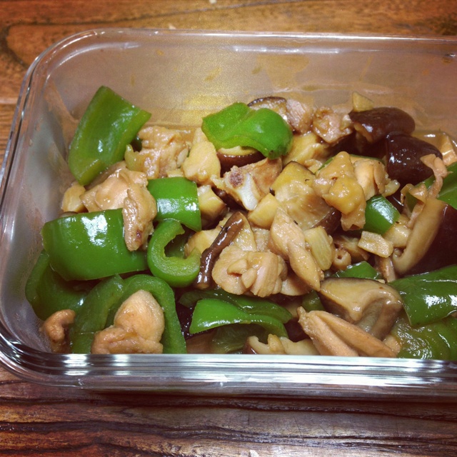 香菇炖鸡