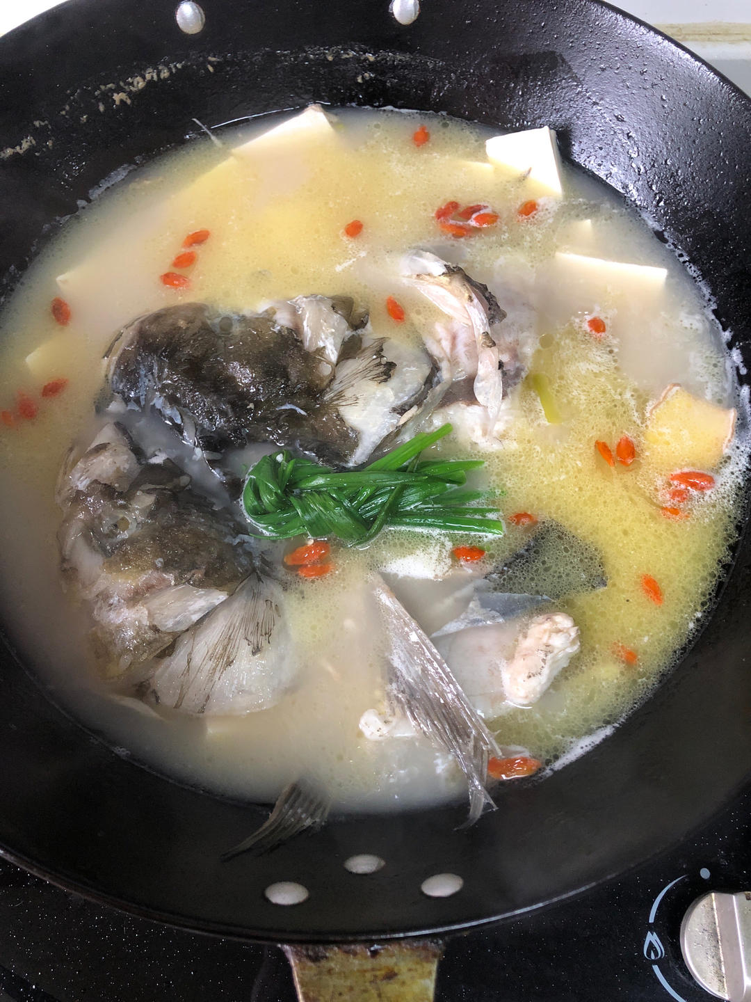 鱼头豆腐汤