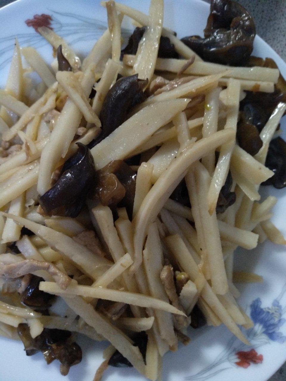 藕丝炒肉