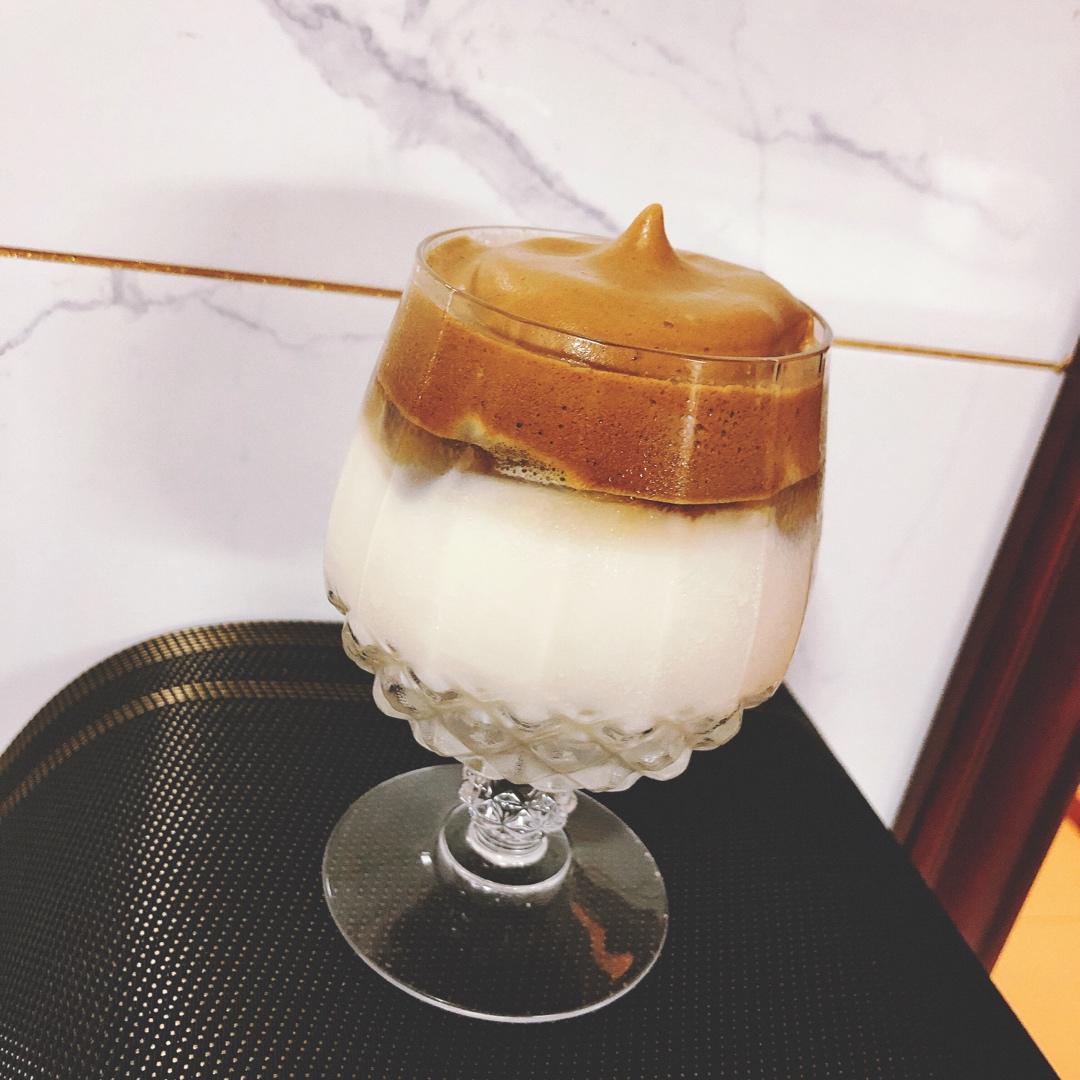 手打咖啡（网红400次泡沫咖啡）