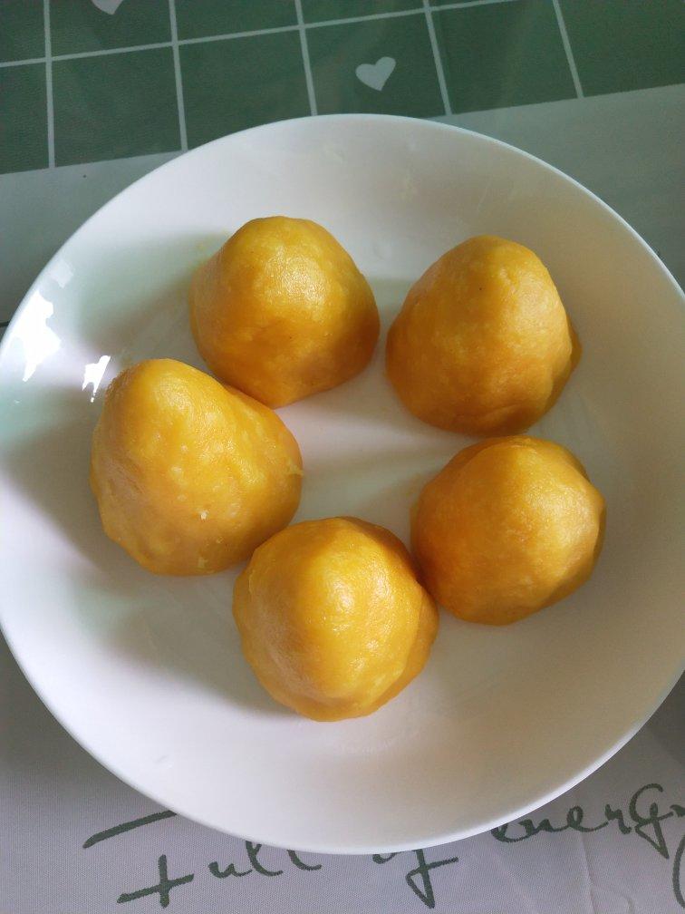 纯玉米面窝窝头(烫面.不发酵)