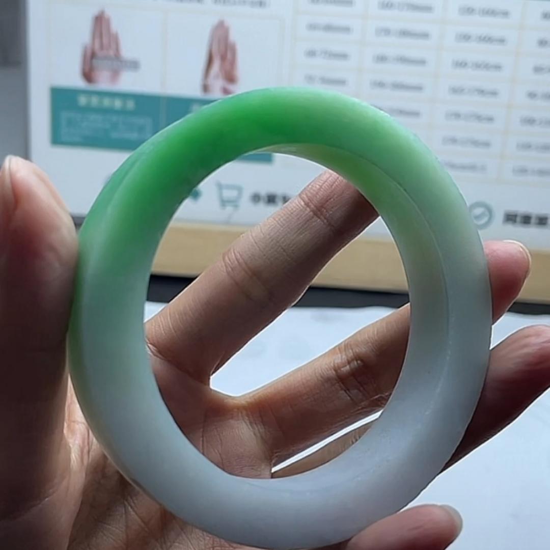 與伱手縴手