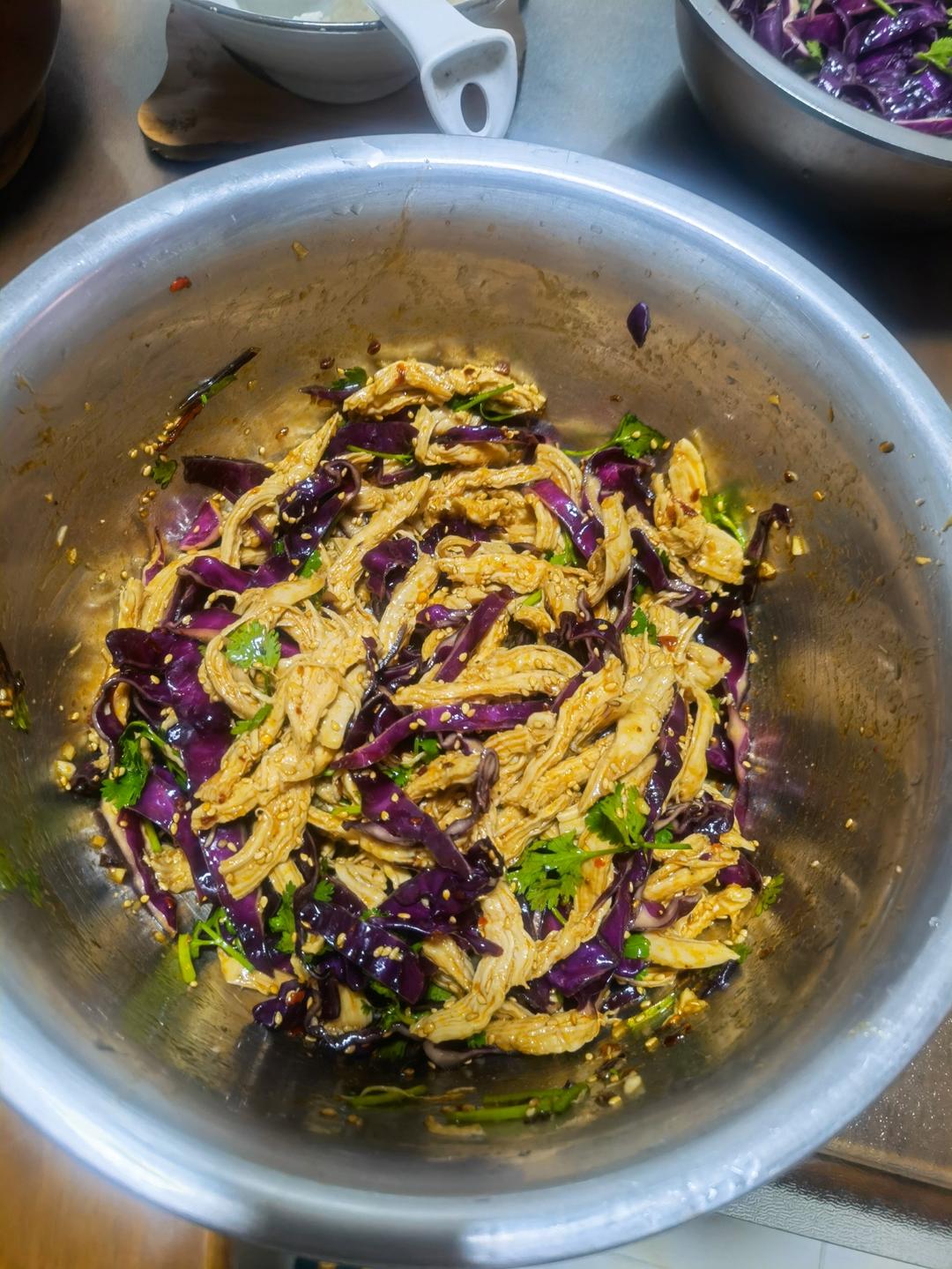 吃一口就上瘾！韩式凉拌鸡丝