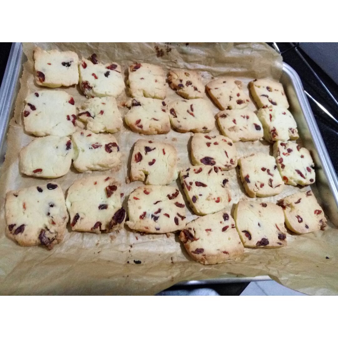 蔓越莓饼干的做法（烤箱做饼干）