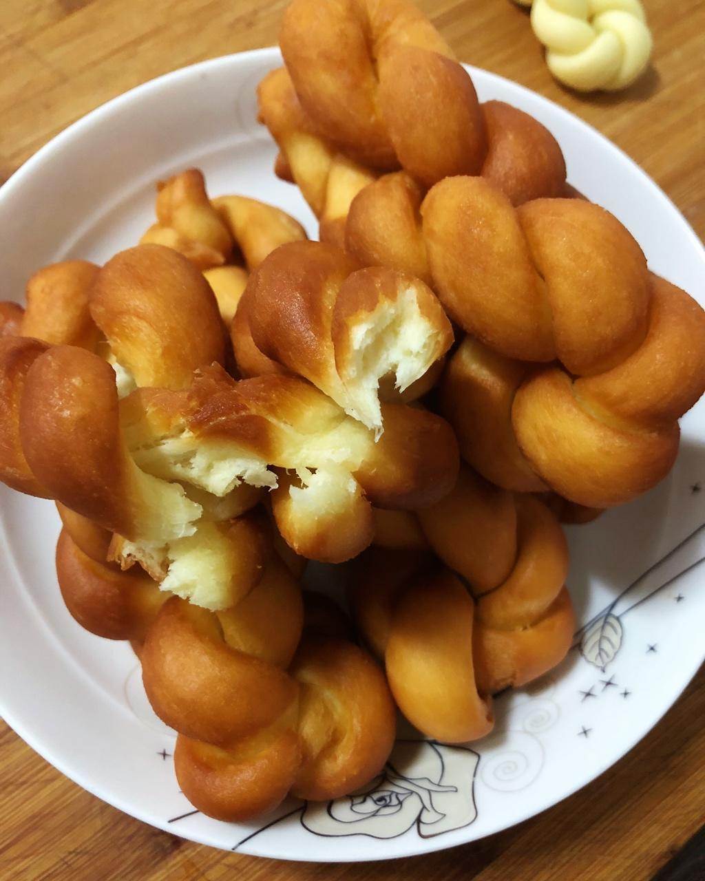 超级松软的奶香麻花