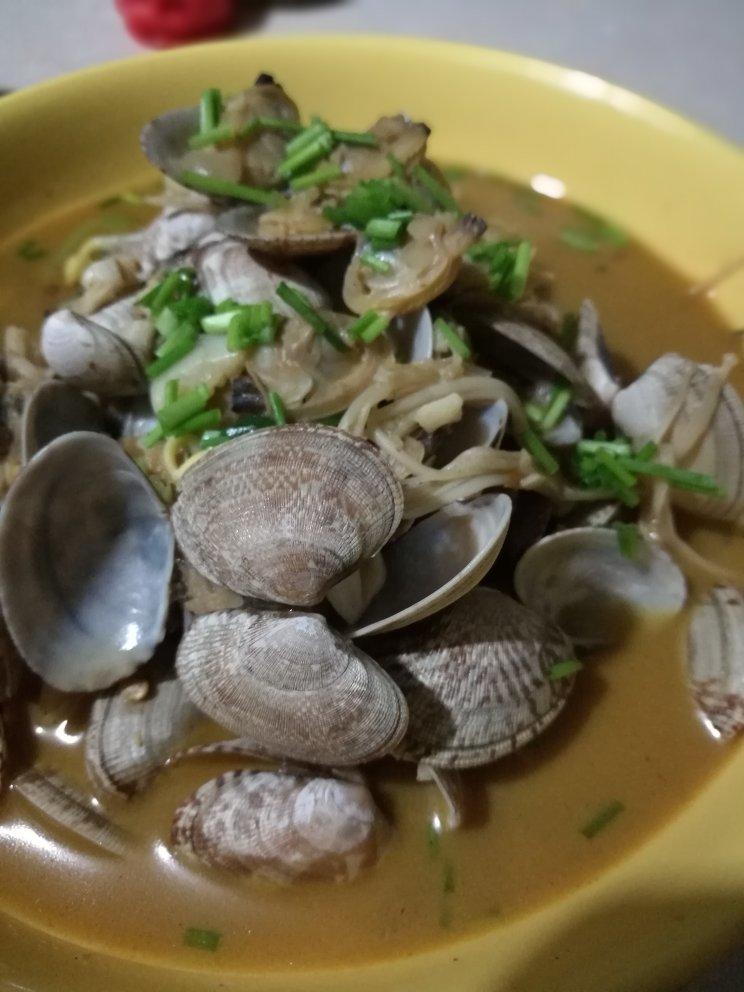 蒜香炒花甲