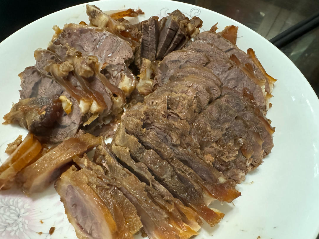 家常版卤牛腱子肉