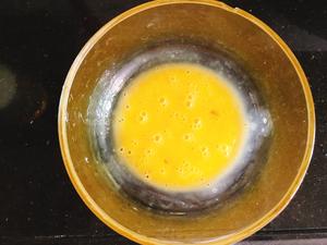 奶香紫薯蛋卷的做法 步骤4