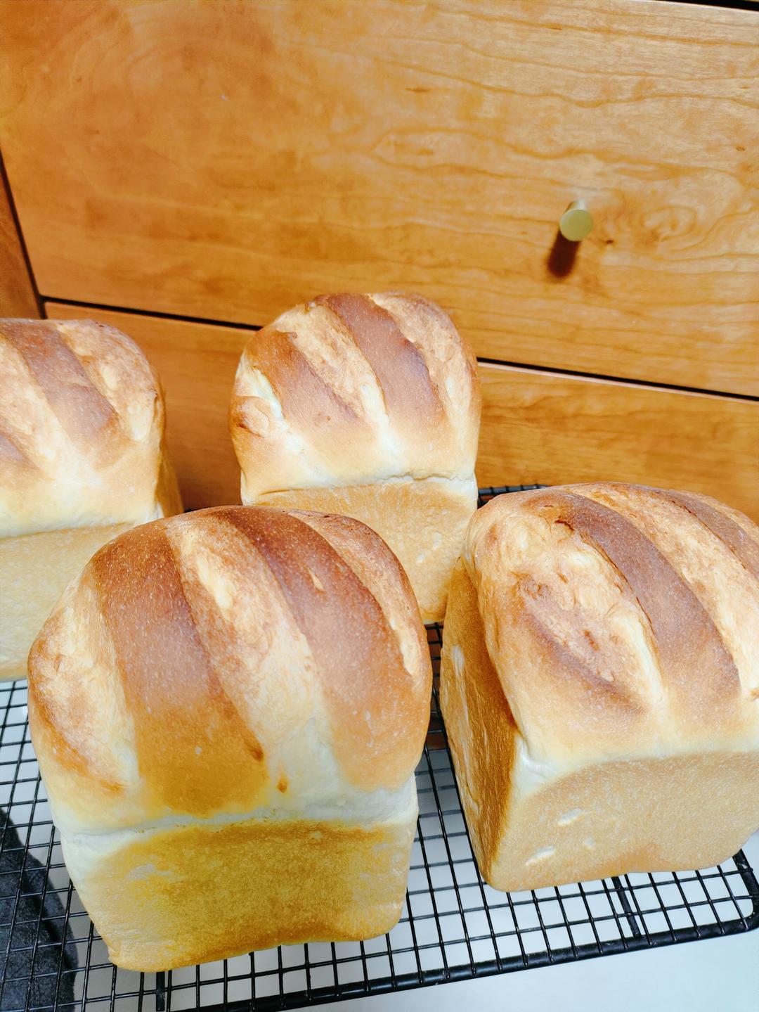 口感妙啊~高含量鲜奶糯米汤种吐司