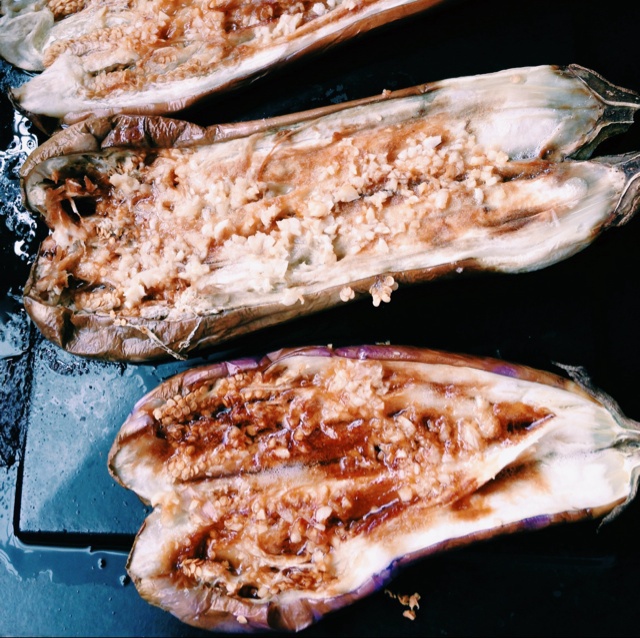 海鲜风味蒜泥粉丝烤茄子