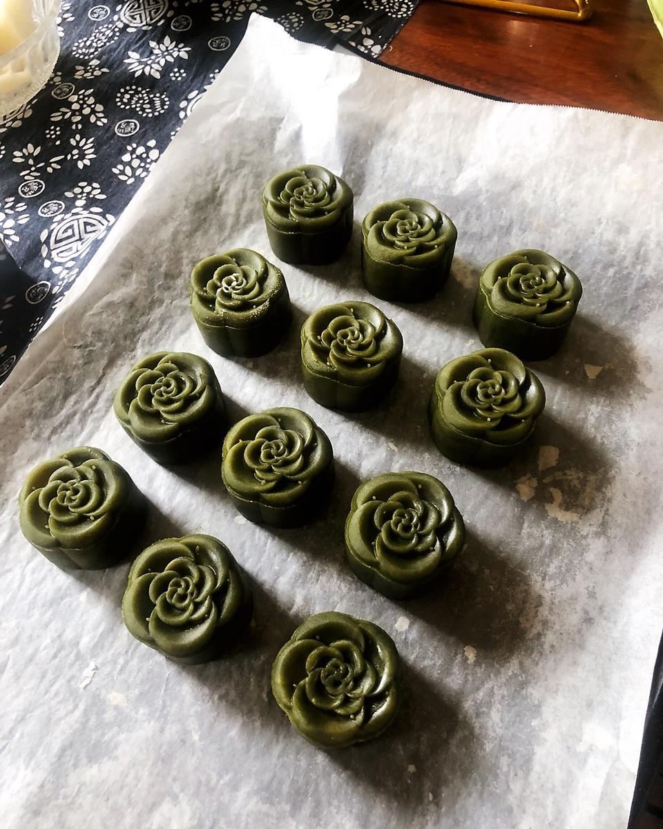 桃山皮—蛋黄莲蓉月饼