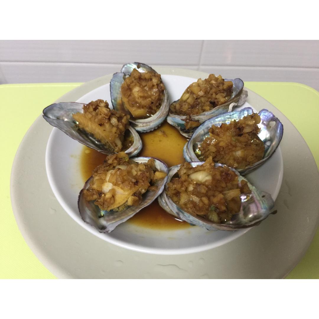 蒜蓉粉丝蒸鲍鱼