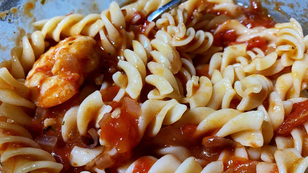虾仁番茄意面