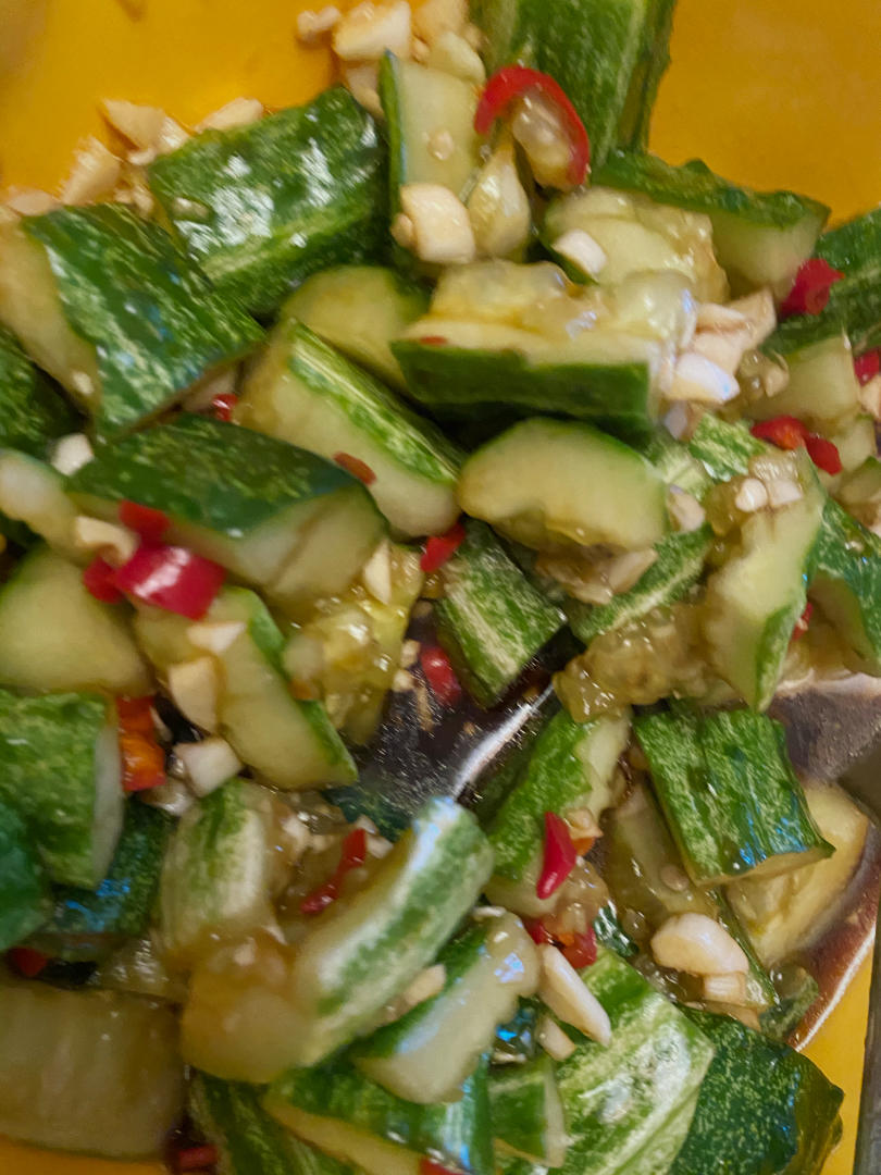 赞不绝口拍黄瓜🥒