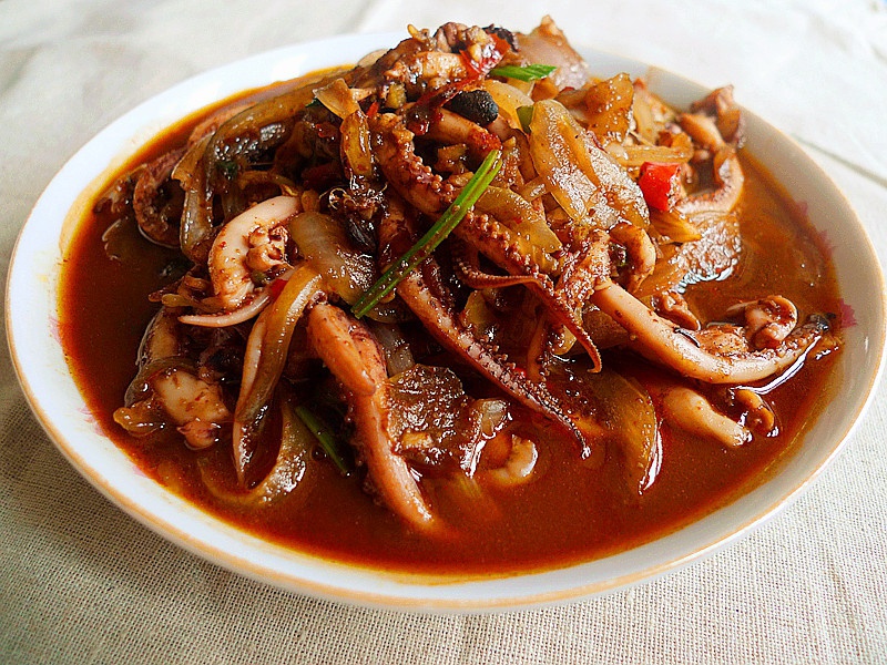 青鸾做的辣酱炒鱿鱼丝