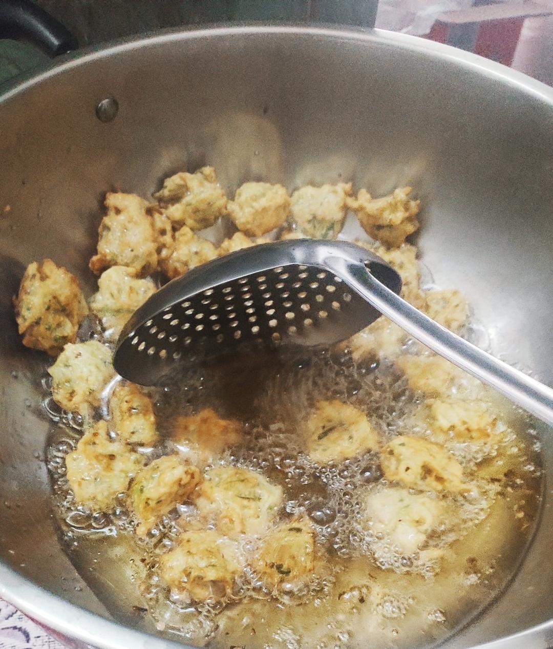 炸萝卜丸子（潍坊名吃）
