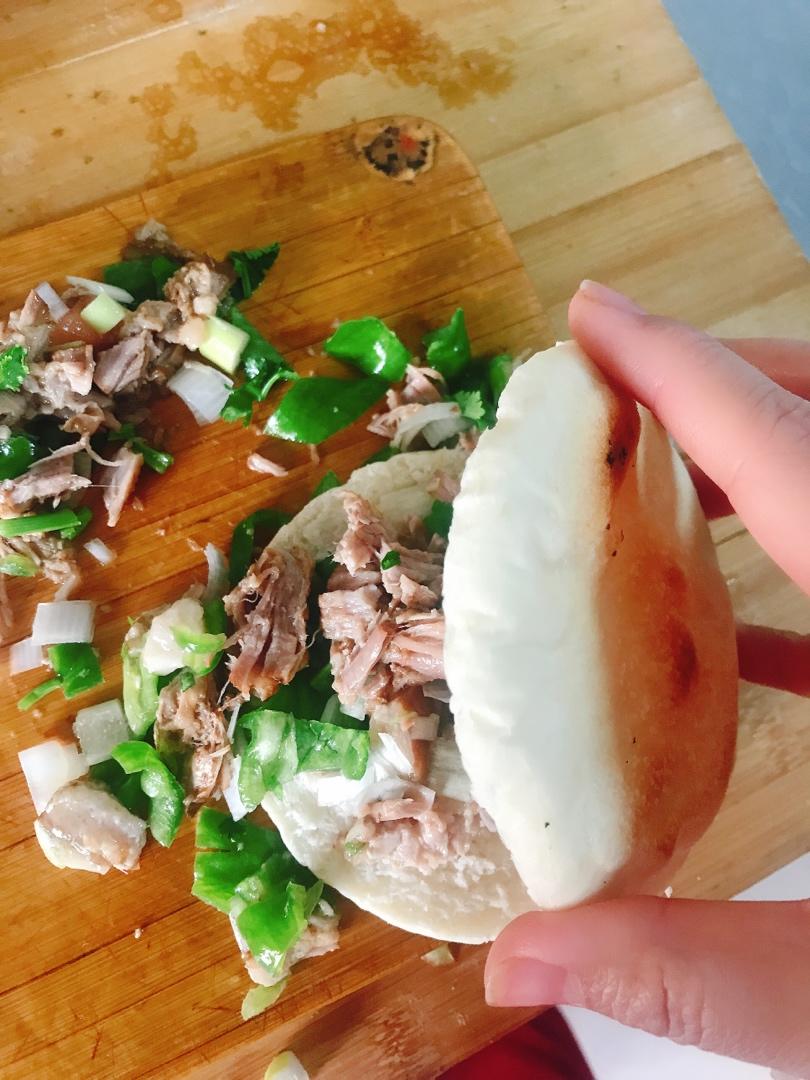 腊汁肉夹馍