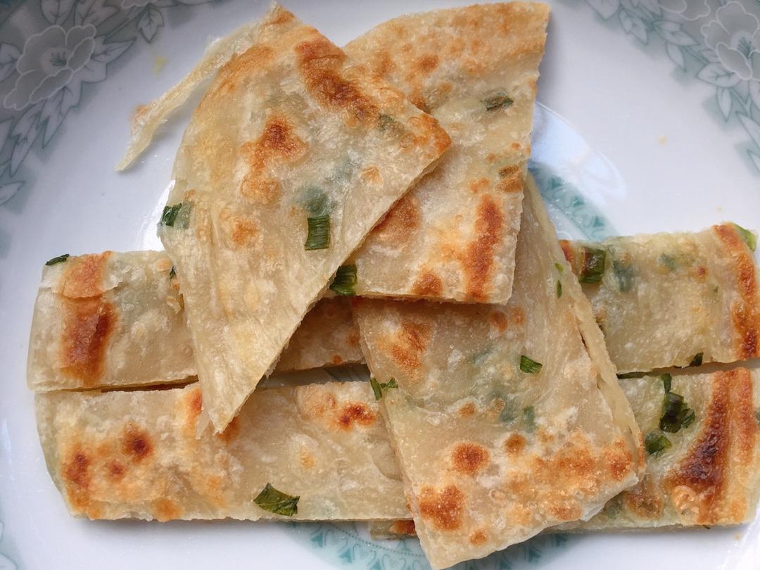 鸡蛋葱油饼                  （更新饼坯保存方法）