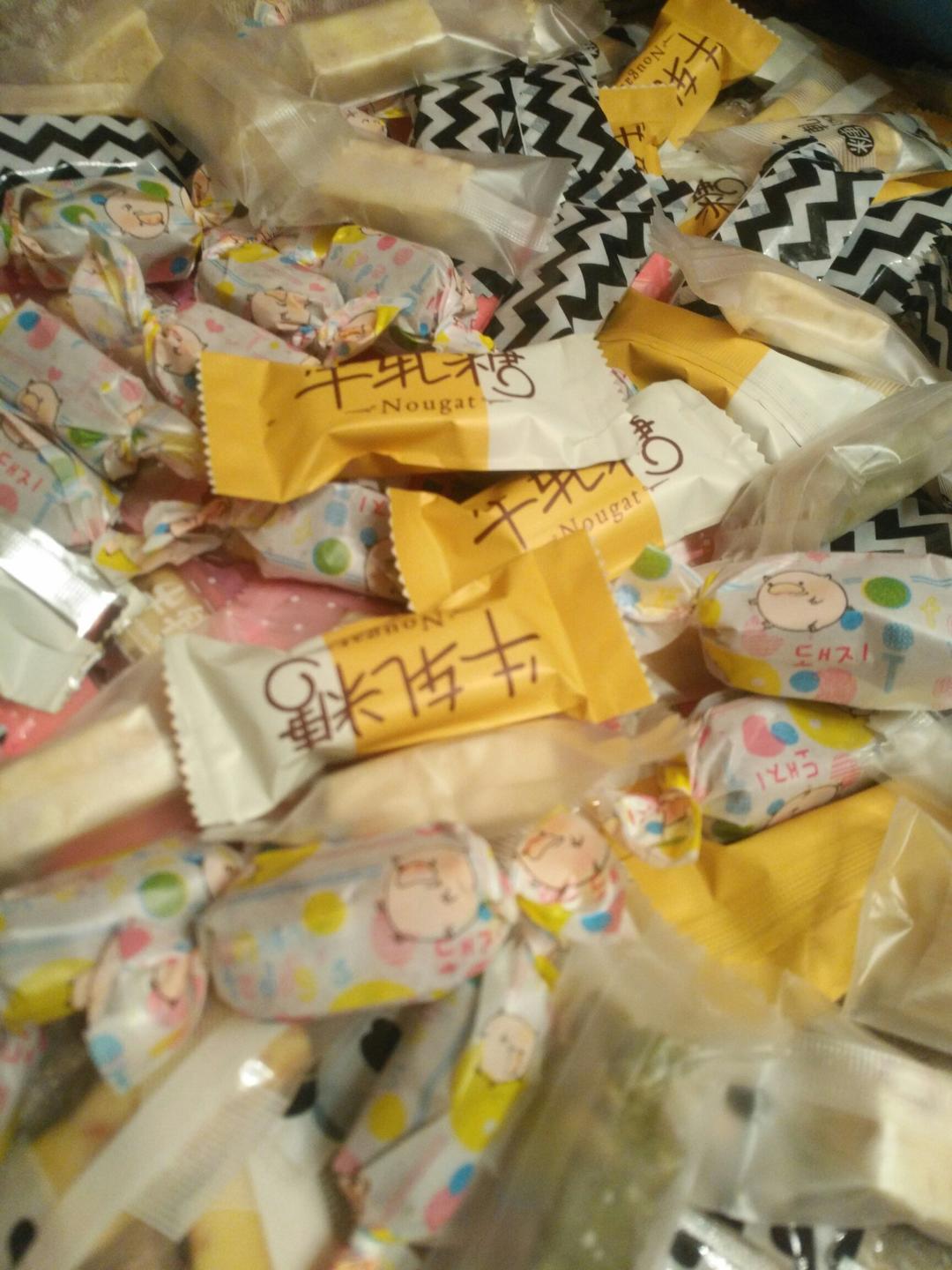 缤纷牛轧糖