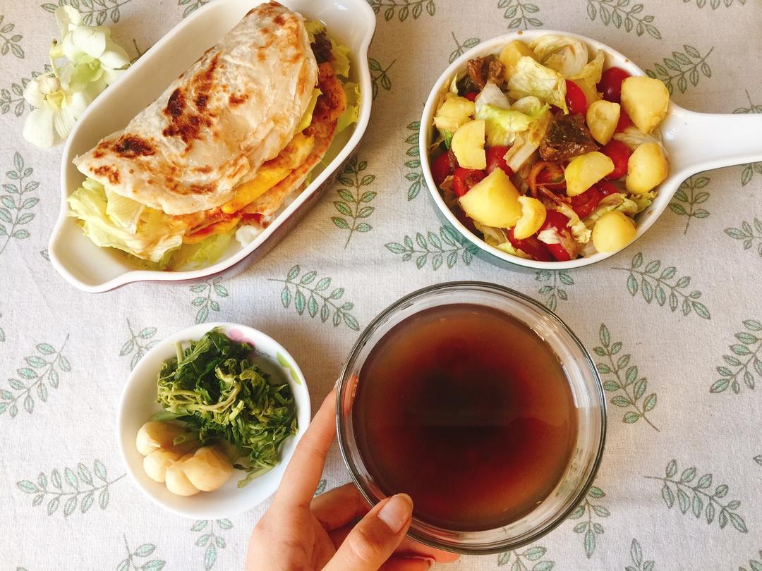 每天，叫醒我的是早餐