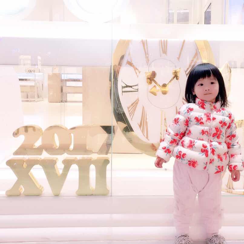泥巴小妞
