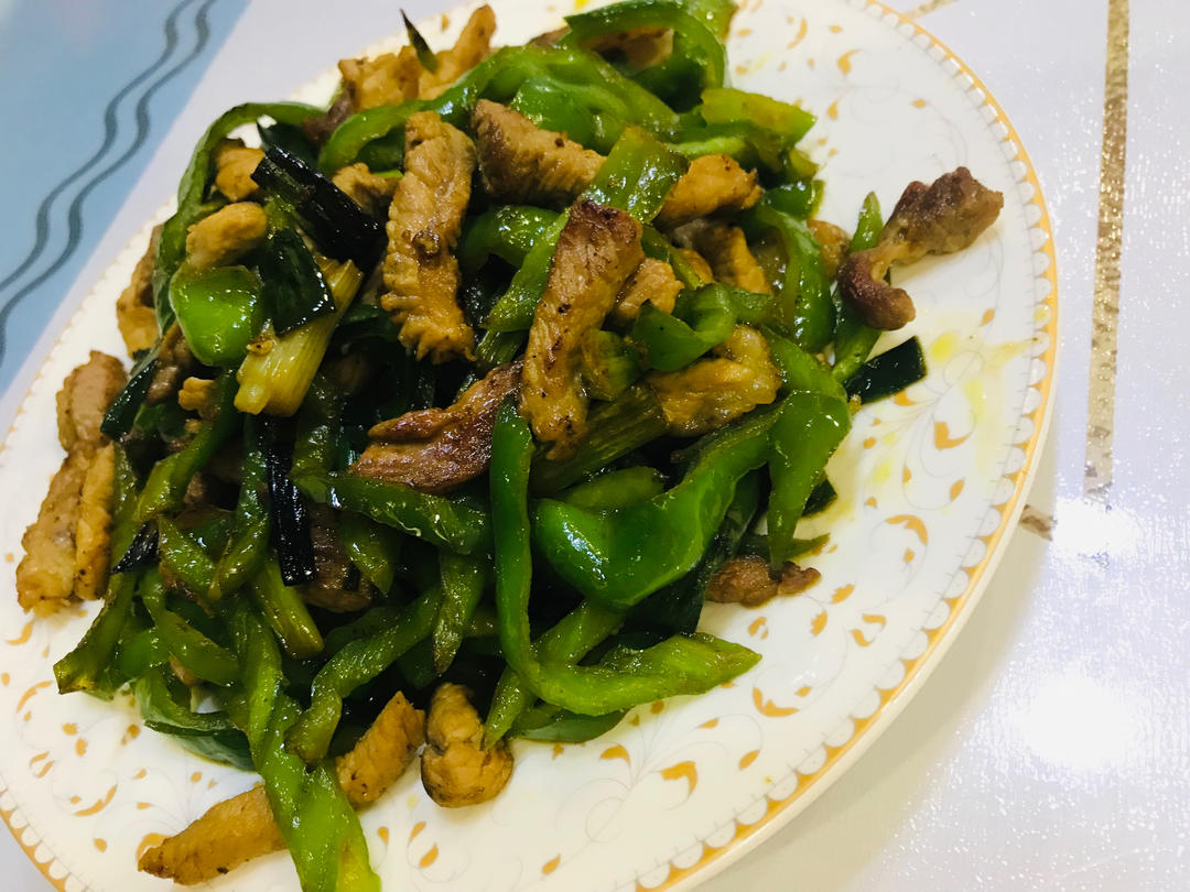 超下饭 ！小炒肉（辣椒炒肉）