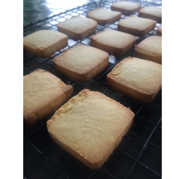 【炼乳脆饼•硬】非常简单的硬饼干