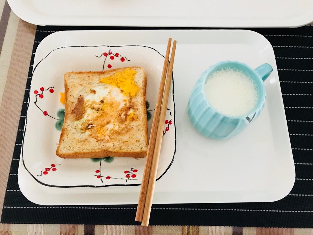 荷包蛋土司