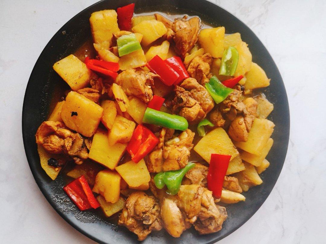 鸡腿炖土豆
