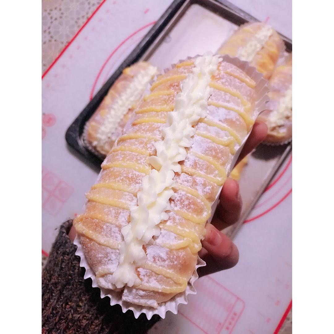 鲜奶雪露面包