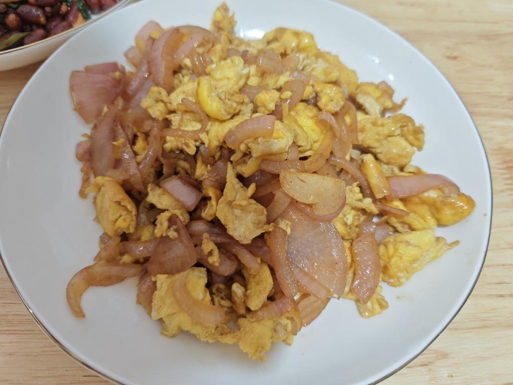 洋葱炒鸡蛋