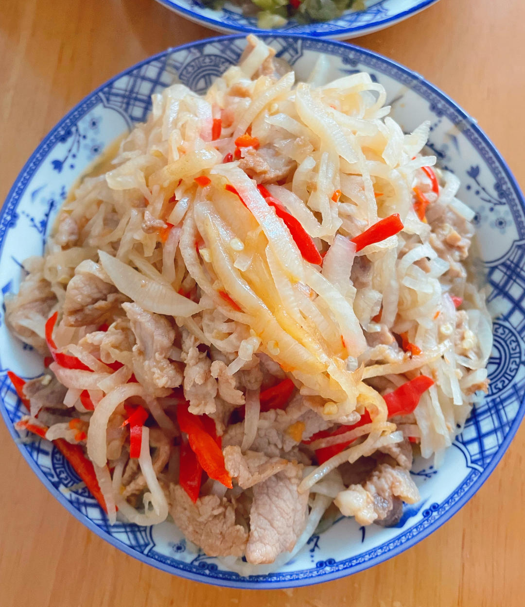 白萝卜炒肉丝