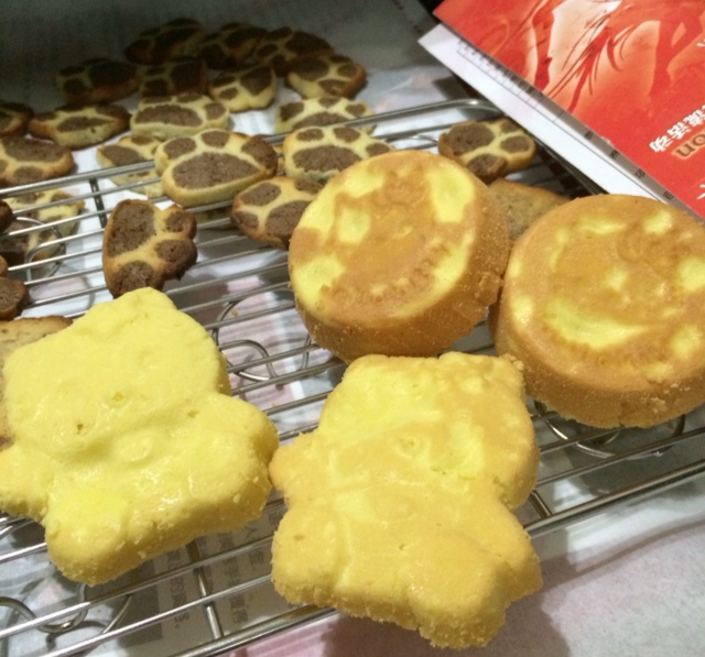 轻松满模的无添加棒棒糖蛋糕胚