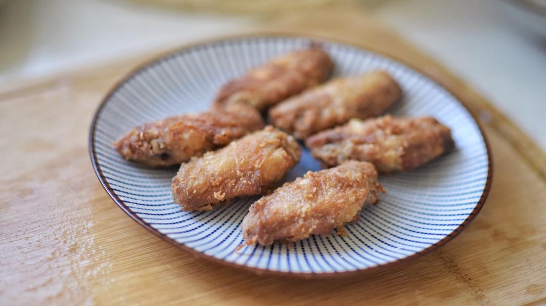 蒜香炸鸡翅