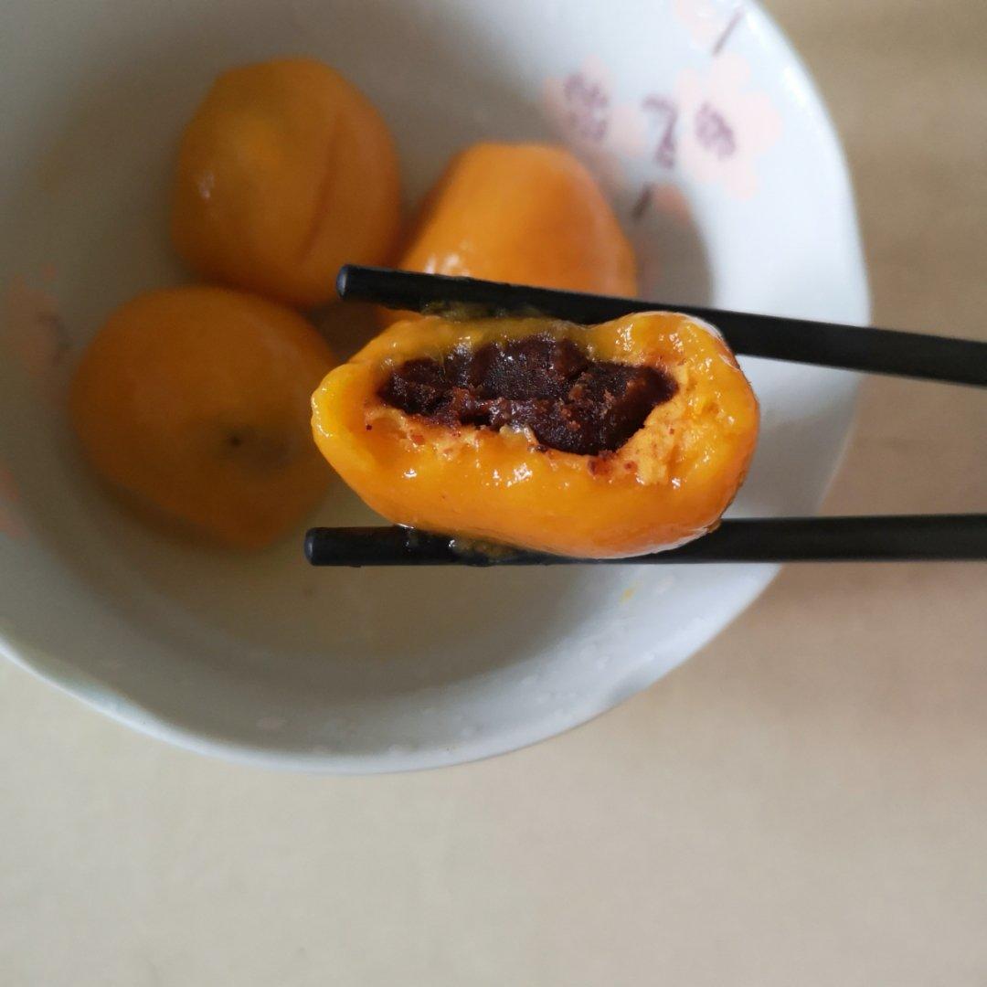 南瓜豆沙汤圆