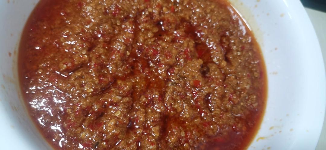 巨香无比简单好吃的蒜蓉辣椒酱