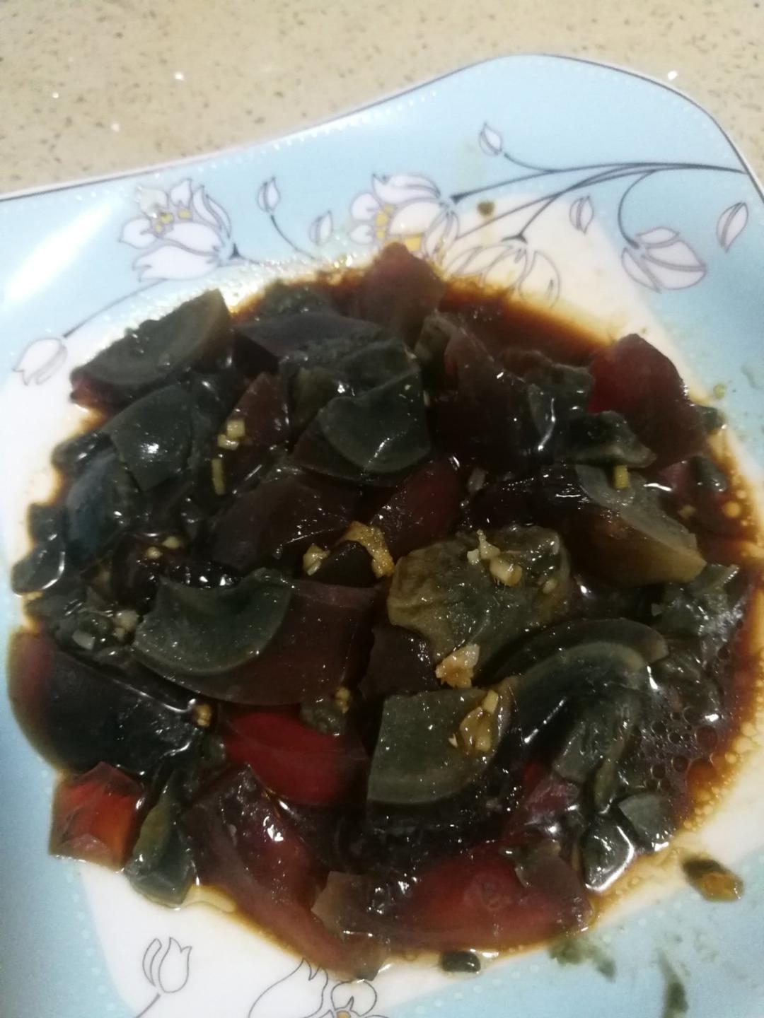 凉拌皮蛋