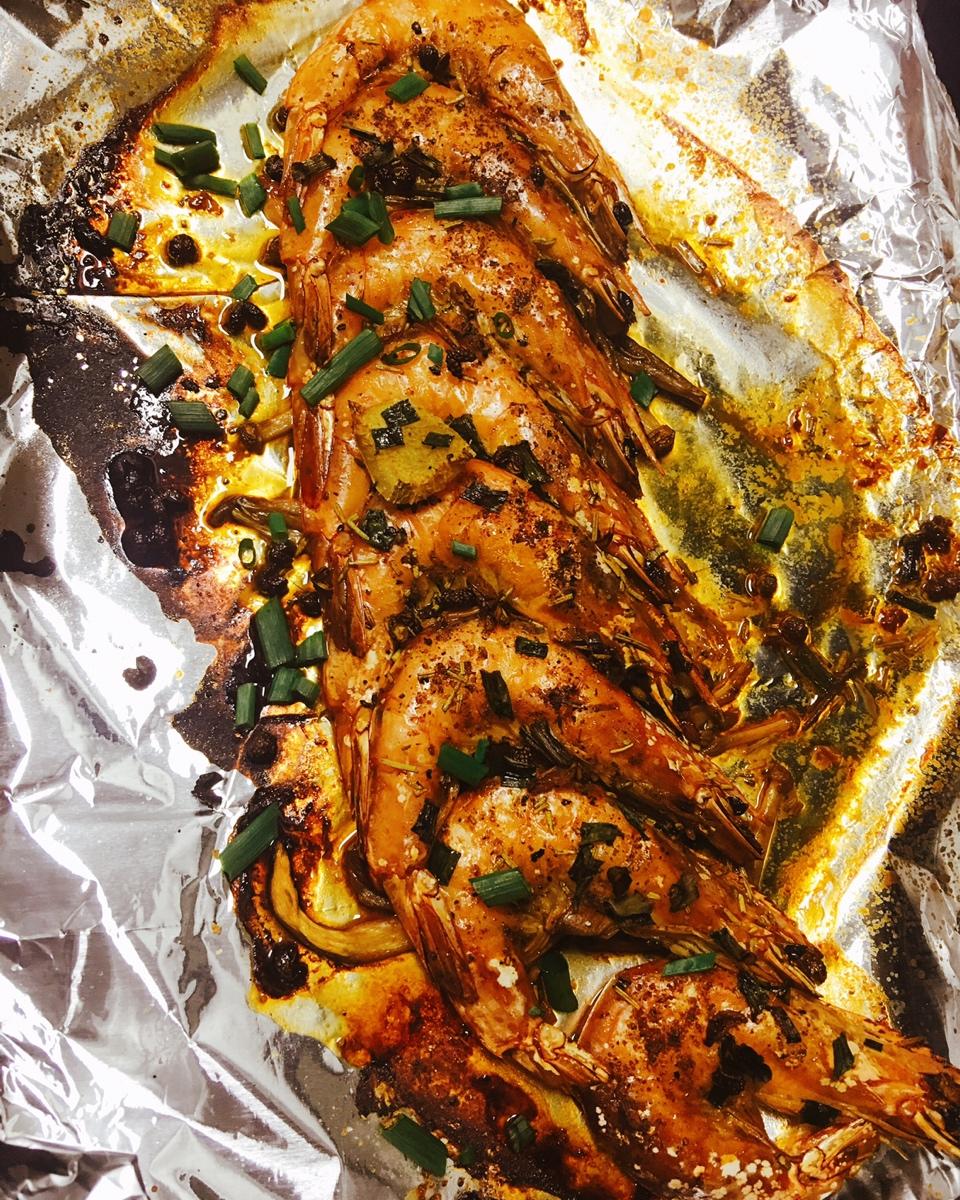 蒜蓉金针菇烤虾（烤箱）